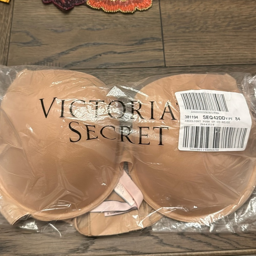 Victoria Secret Angelight full coverage bra